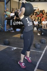 GYMHOLIX® Slam Ball | Zıplamayan Sağlık Topu (Non-Bounce)