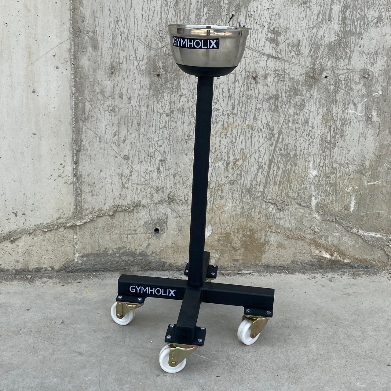 GYMHOLIX® Magnezyum (Chalk) Kullanım İstasyonu – Tekerlekli Profesyonel Chalk Stand