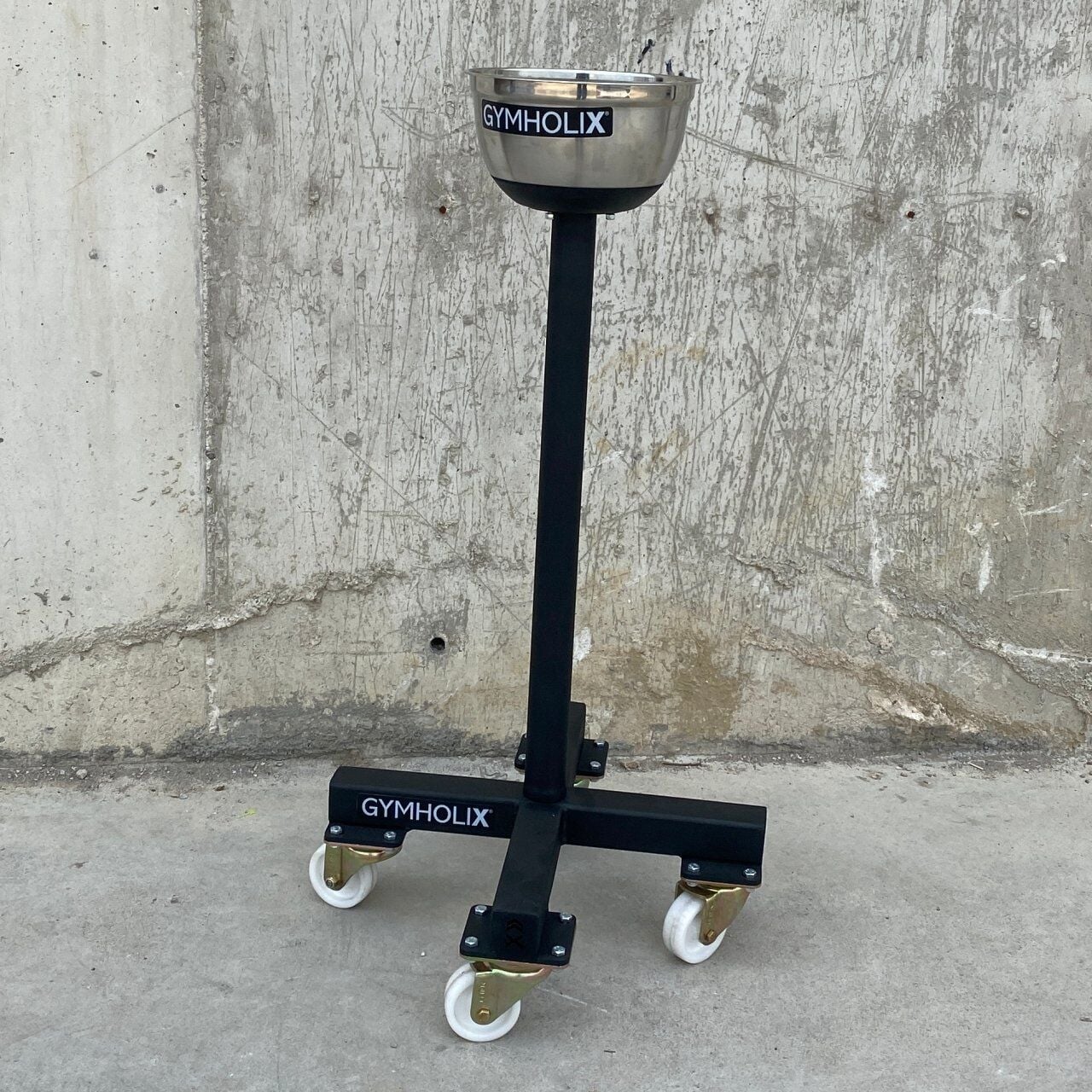 GYMHOLIX® Magnezyum (Chalk) Kullanım İstasyonu – Tekerlekli Profesyonel Chalk Stand