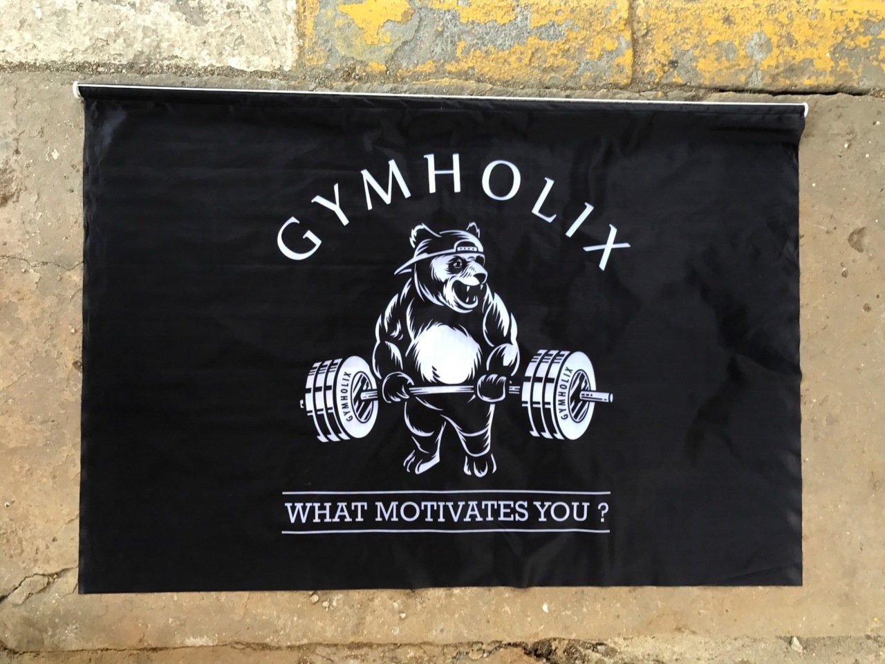 GYMHOLIX® Bayrak – Spor Salonu & Fitness Dekorasyonu