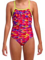 Funkita TMT Wriggle Walls Kız Çocuk Antrenman Mayosu – Ayarlanabilir Bağlamalı Askı Tasarımı & C-Infinity Klor Dayanımlı