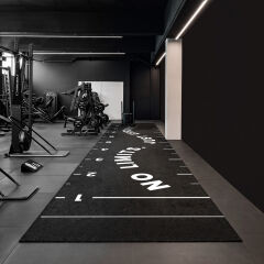 XWORKS Kişiselleştirilebilir 10M Sled Kızak Halısı – Power Sled Push & Pull Antrenman Zemini (OXS1000) 1 Metre Genişlik - No Limits. Just Effort. V2