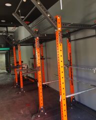 GYMHOLIX® Kafes 2 İstasyon 4 Rack 8 Bacak Rig | Profesyonel Cross Training Rig