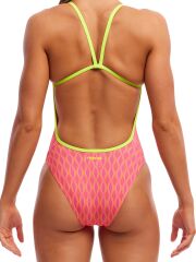 Funkita SST Wicked Waves Kadın Yüzme Mayosu - İnce Askılı, Klor Dirençli, Ekolojik Tasarım